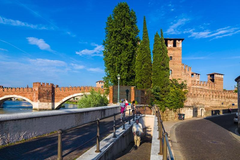 Riva San Zeno - Mood Apartments - Verona — Photos 1
